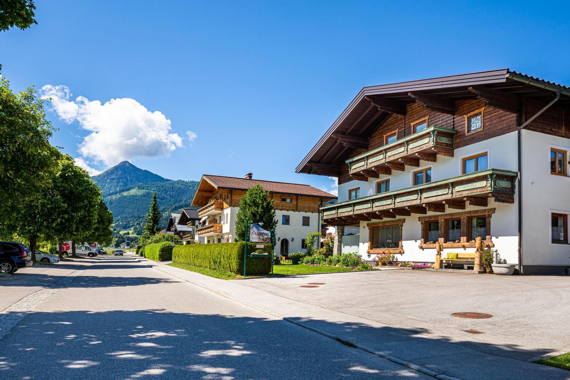 Holiday Im Gaestehaus Warter In Altenmarkt Altenmarkt im Pongau Exteriör bild