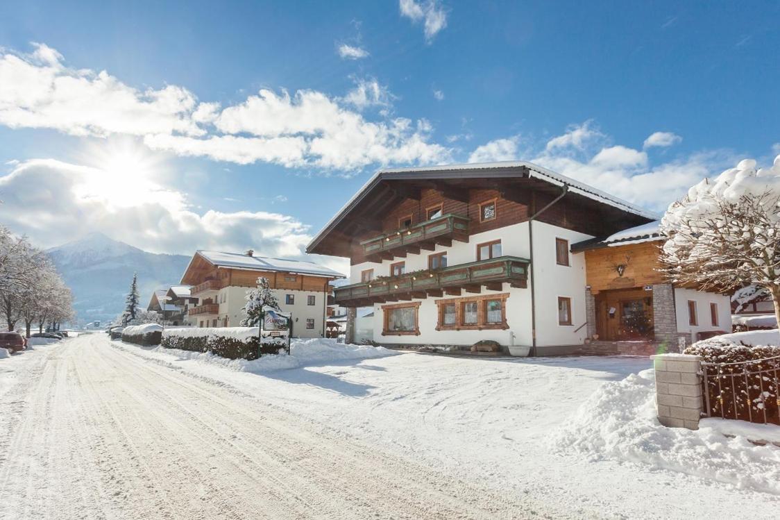 Holiday Im Gaestehaus Warter In Altenmarkt Altenmarkt im Pongau Exteriör bild